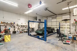 1695 Diamond Dr, Lake Havasu City, AZ 86403 - Photo 31