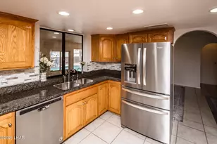 1695 Diamond Dr, Lake Havasu City, AZ 86403 - Photo 13