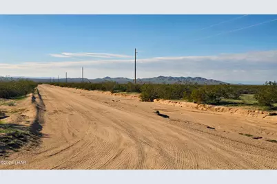 517 S Dale Evans Rd, Yucca, AZ 86438 - Photo 5