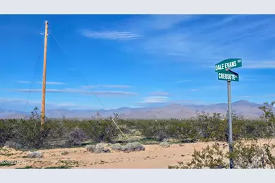 517 S Dale Evans Rd, Yucca, AZ 86438 - Photo 3