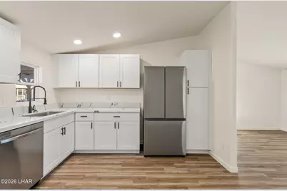 1405 E Pearl Cir, Fort Mohave, AZ 86426 - Photo 9