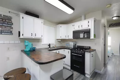 1534 Beachcomber Blvd #B-18, Lake Havasu City, AZ 86403 - Photo 11