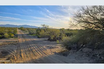 Lot 17 S Douglas Ln, Yucca, AZ 86438 - Photo 5