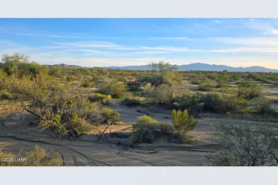 Lot 17 S Douglas Ln, Yucca, AZ 86438 - Photo 17