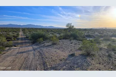 Lot 17 S Douglas Ln, Yucca, AZ 86438 - Photo 15