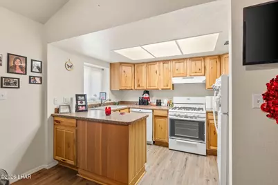 362 Riverfront Dr, Bullhead City, AZ 86442 - Photo 13