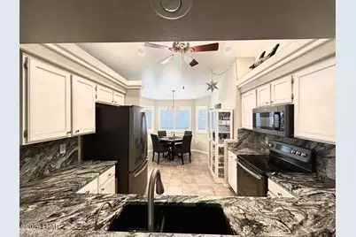 3281 Sheik Dr, Lake Havasu City, AZ 86404 - Photo 7