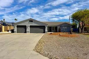 290 Pascaul Ln, Lake Havasu City, AZ 86403 - Photo 1