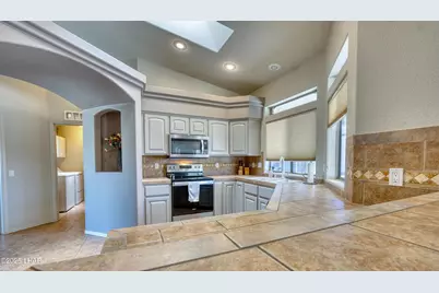 3000 Mirage Dr, Lake Havasu City, AZ 86404 - Photo 11