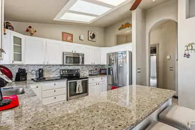 2745 Papeete Dr, Lake Havasu City, AZ 86404 - Photo 13
