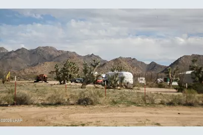 Lot 1 S Alvis Rd, Yucca, AZ 86438 - Photo 11