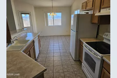 1215 Pawnee Dr, Lake Havasu City, AZ 86406 - Photo 11