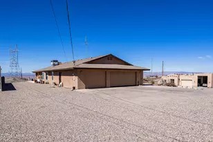 3160 Douglas Dr, Lake Havasu City, AZ 86404 - Photo 9