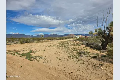 3412 S Lone Ranger Rd, Yucca, AZ 86438 - Photo 11