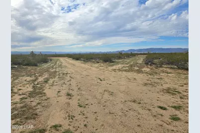 3412 S Lone Ranger Rd, Yucca, AZ 86438 - Photo 5