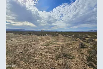 3412 S Lone Ranger Rd, Yucca, AZ 86438 - Photo 9