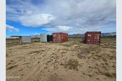 3412 S Lone Ranger Rd, Yucca, AZ 86438 - Photo 1