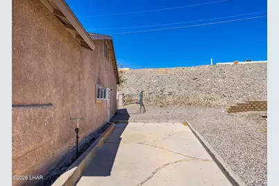 2981 Bowie Dr, Lake Havasu City, AZ 86404 - Photo 9