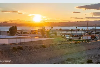 1810 Kirk Dr, Lake Havasu City, AZ 86404 - Photo 9