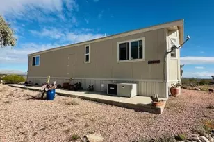 39251 Dobbins Ln, Salome, AZ 85348 - Photo 7