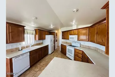 39251 Dobbins Ln, Salome, AZ 85348 - Photo 13