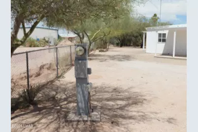 39779 Nebraska Pl, Salome, AZ 85348 - Photo 7