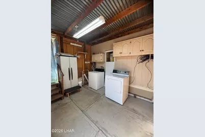 15454 S Carmen Rd, Yucca, AZ 86438 - Photo 17