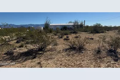 15454 S Carmen Rd, Yucca, AZ 86438 - Photo 25