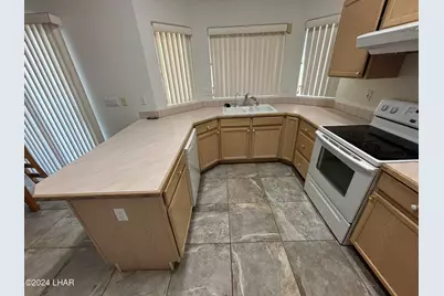 3720 Beachview Dr, Lake Havasu City, AZ 86406 - Photo 9