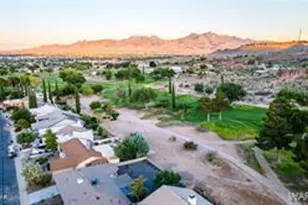 390 Greenway Dr, Kingman, AZ 86401 - Photo 3