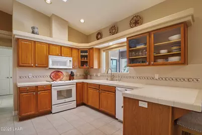 2390 Regatta Dr, Lake Havasu City, AZ 86404 - Photo 9
