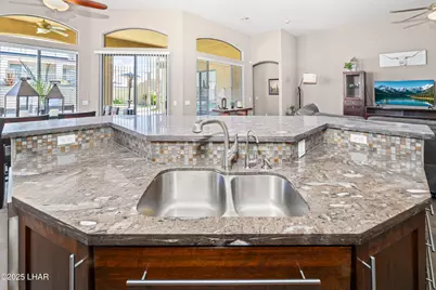 3943 Surrey Hills Ln, Lake Havasu City, AZ 86404 - Photo 15