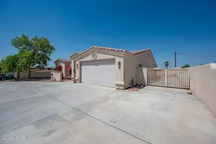 273 Acoma Blvd N, Lake Havasu City, AZ 86403 - Photo 3
