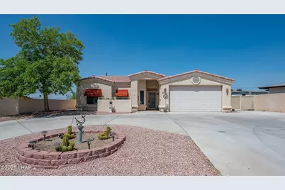 273 Acoma Blvd N, Lake Havasu City, AZ 86403 - Photo 1