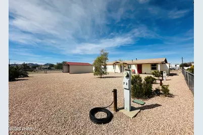 72 W Kenoyer Ln, Quartzsite, AZ 85346 - Photo 3