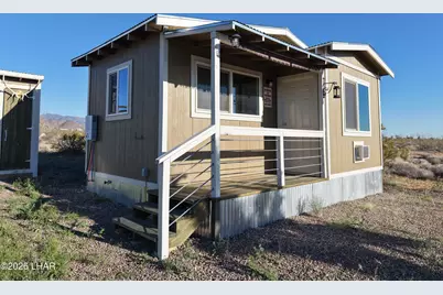 122 S Carrow Rd, Yucca, AZ 86438 - Photo 23