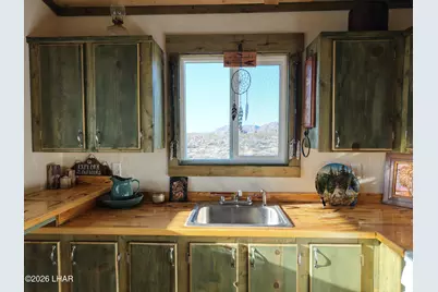 122 S Carrow Rd, Yucca, AZ 86438 - Photo 31