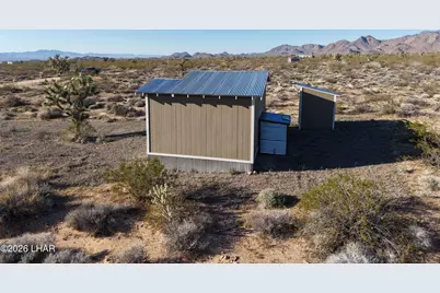 122 S Carrow Rd, Yucca, AZ 86438 - Photo 13