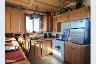 127 S Carrow Rd, Yucca, AZ 86438 - Photo 23