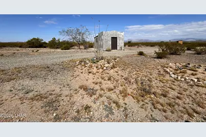 43346 Independence Ln, Salome, AZ 85348 - Photo 35