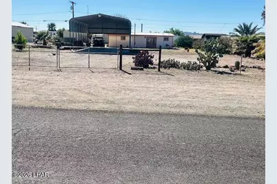 27610 Stone Ave, Bouse, AZ 85325 - Photo 1