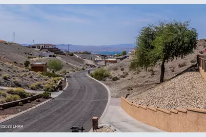 3581 Kicking Horse Dr, Lake Havasu City, AZ 86404 - Photo 33