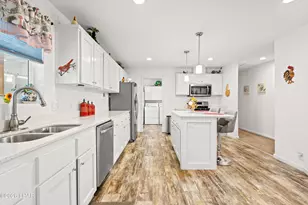 2640 James Dr, Lake Havasu City, AZ 86404 - Photo 9