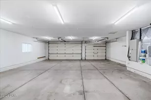 827 Canyon Dr, Lake Havasu City, AZ 86404 - Photo 31