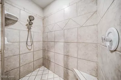 827 Canyon Dr, Lake Havasu City, AZ 86404 - Photo 21