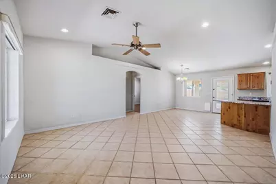 827 Canyon Dr, Lake Havasu City, AZ 86404 - Photo 5