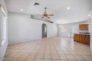 827 Canyon Dr, Lake Havasu City, AZ 86404 - Photo 5