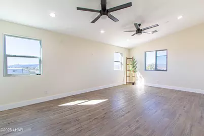 12521 Oatman Hwy, Golden Shores, AZ 86436 - Photo 13