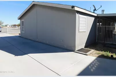 655 W Cowell St, Quartzsite, AZ 85346 - Photo 5