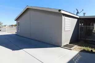 655 W Cowell St, Quartzsite, AZ 85346 - Photo 5